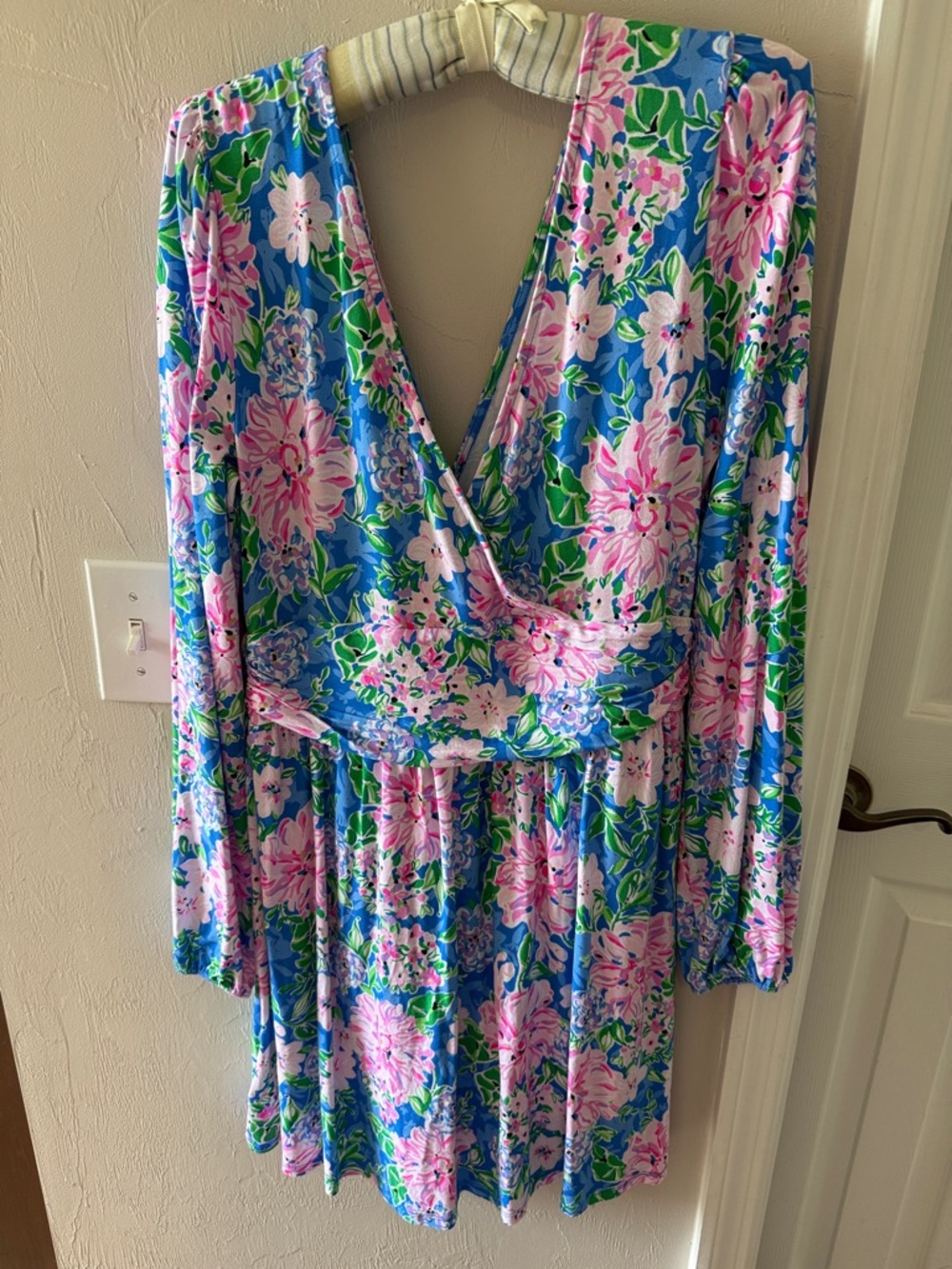 Lilly Riza long sleeve romper in Multi Spring In Your Step - Picture 3 of 3